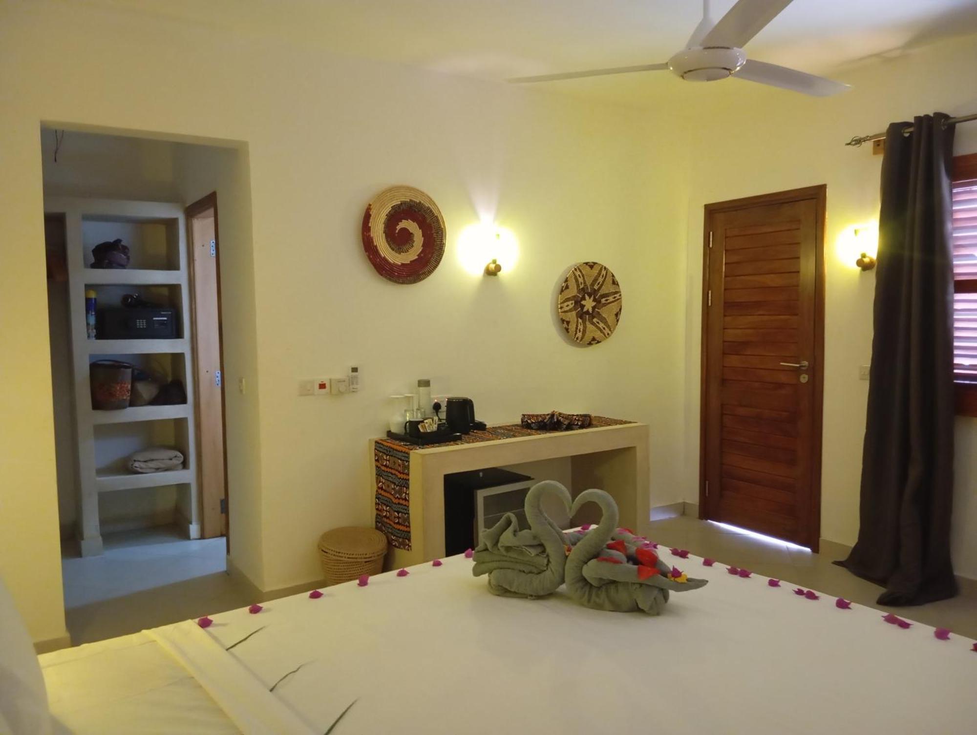 Aluna Beach Apartments Nungwi Zimmer foto
