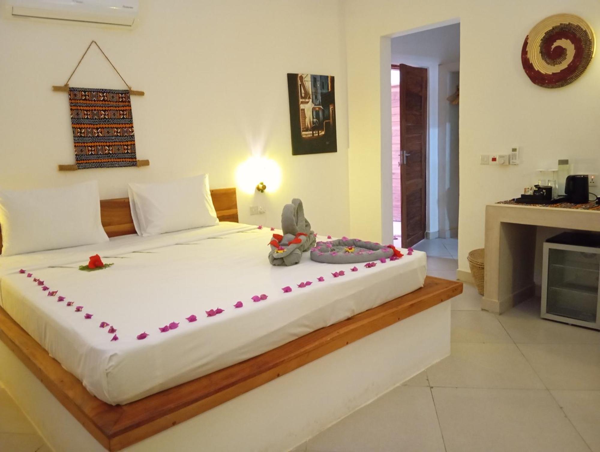 Aluna Beach Apartments Nungwi Zimmer foto
